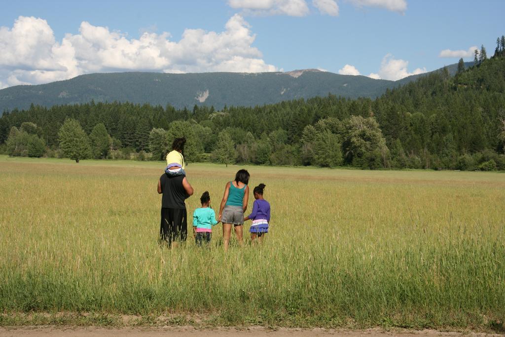 Cedar Mountain Farm Bed And Breakfast Llc Athol ภายนอก รูปภาพ