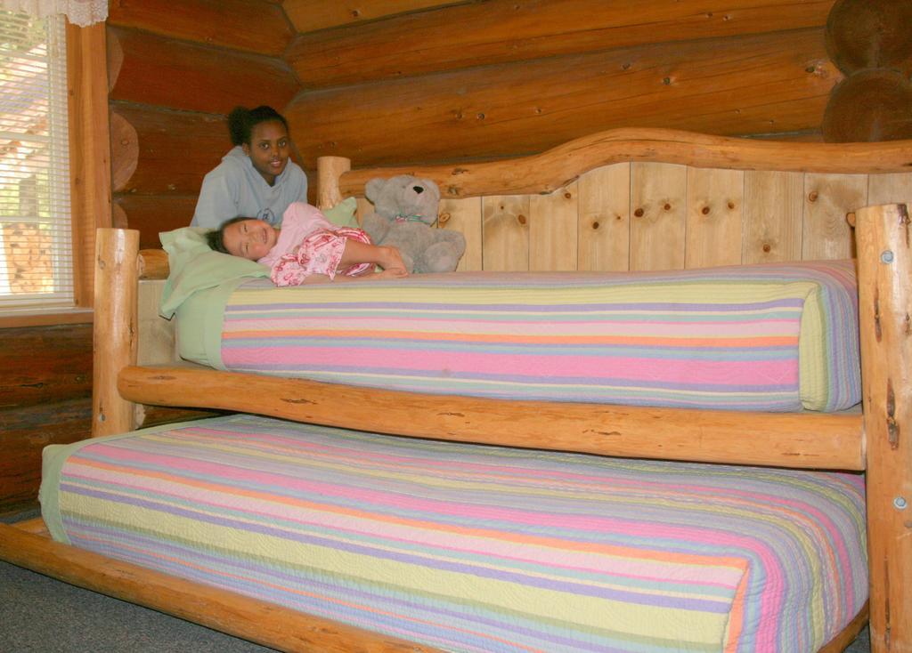 Cedar Mountain Farm Bed And Breakfast Llc Athol ภายนอก รูปภาพ